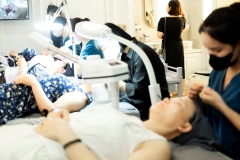 Viện Thẩm mỹ Ngọc Bích chính thức tổ chức sự kiện ra mắt công nghệ dẫn truyền hoạt chất Glassifier