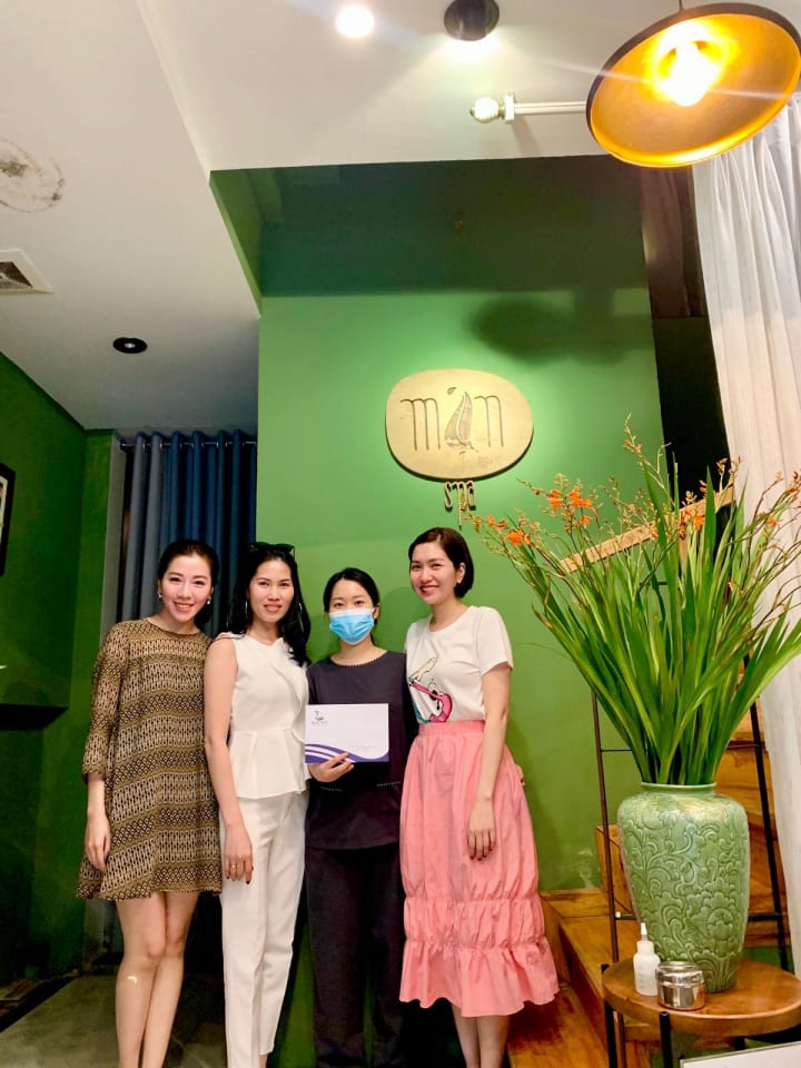 Công ty Blue Sea tới chuyển giao công nghệ massage R4U tại Mạn Spa